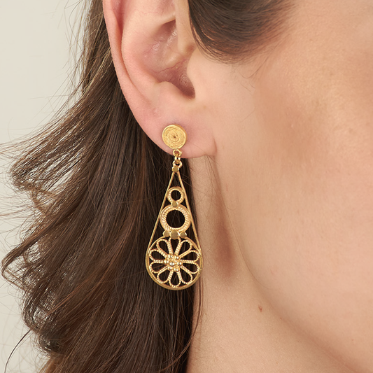 Aretes Gota Colgante Flor de 10 Pétalos Dorado