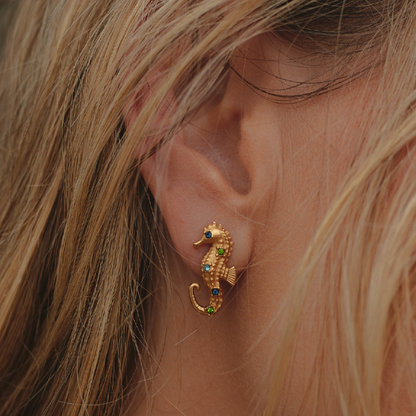Aretes Caballito de Mar Dorado
