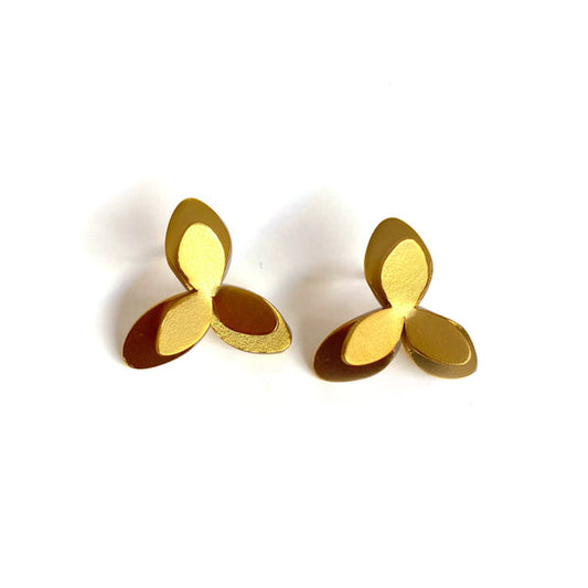 Aretes 6 petalos dorado Dicca