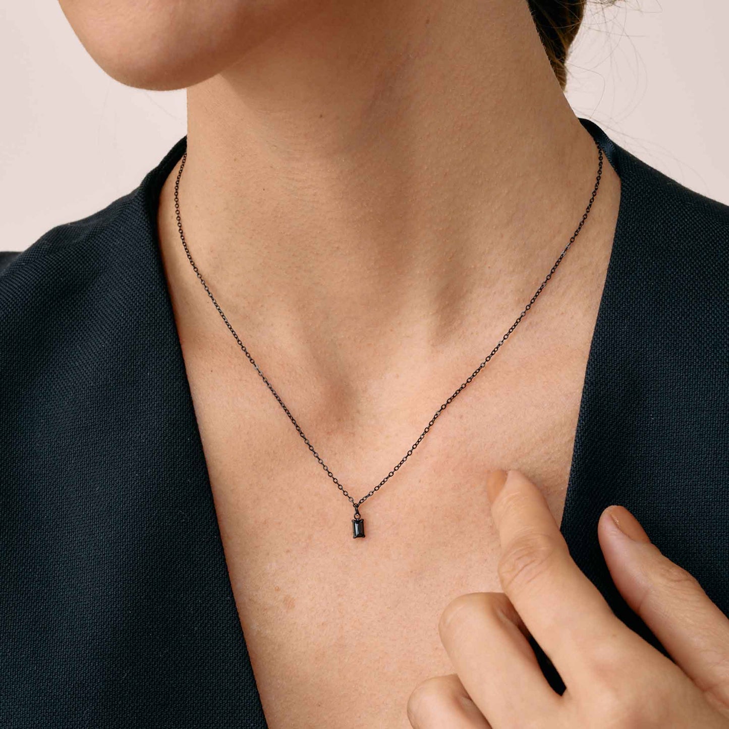 Choker Ether Negro