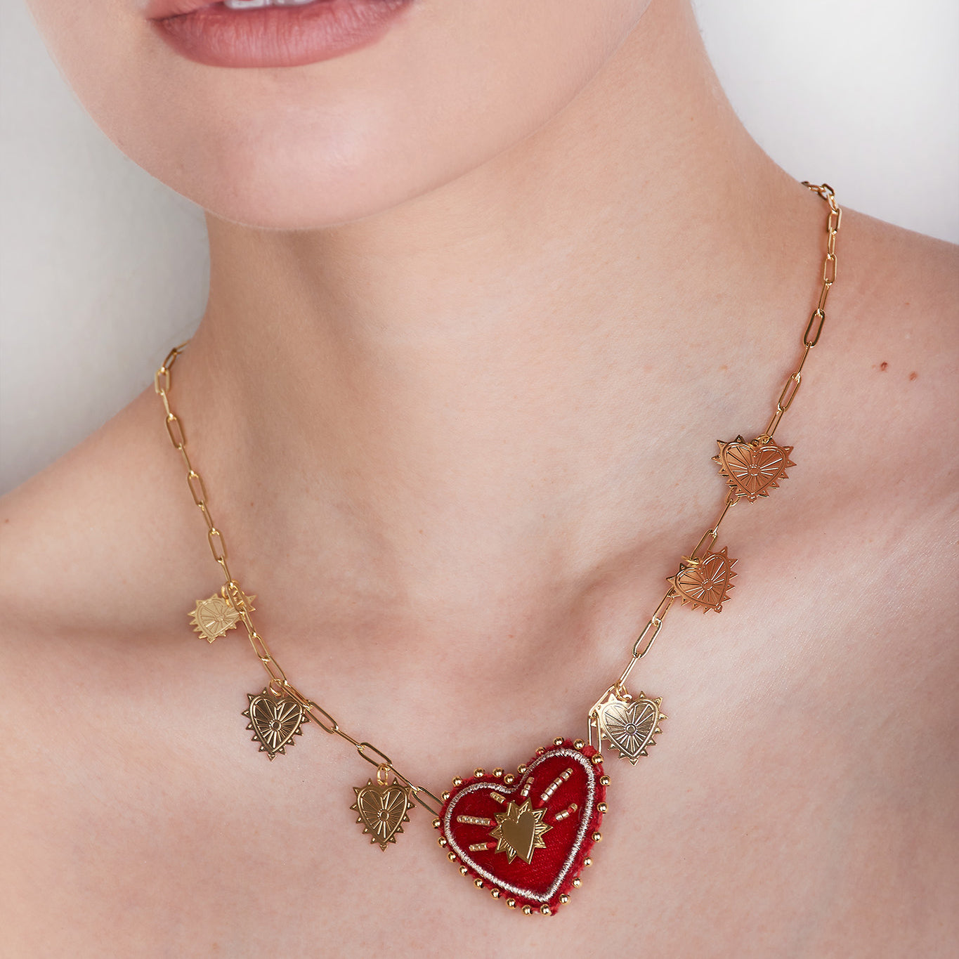 Collar Corazón Guadalupe