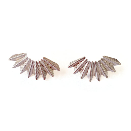 Aretes 9 abanicos 1.5 cms de largo en plata de Pilar Restrepo (4582553223268)