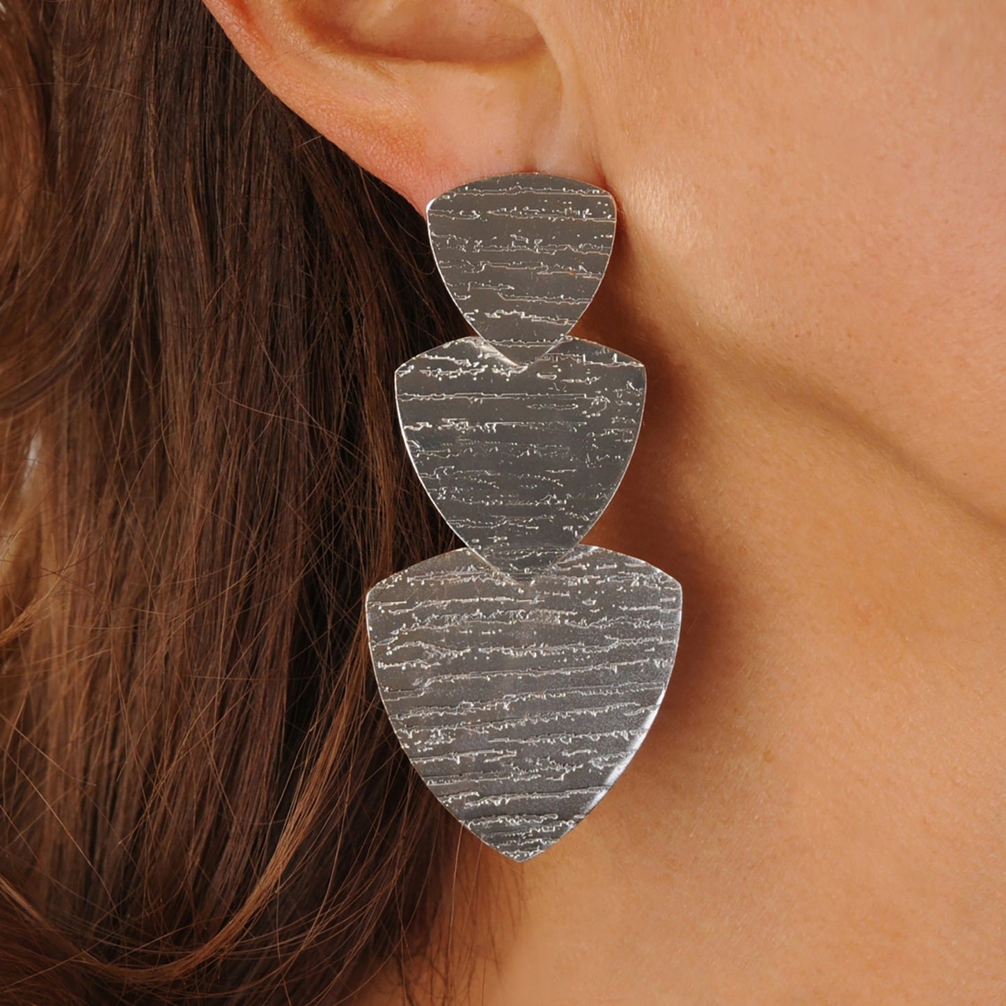 Arete Largo Bora Plateado - Blumart - Joyas