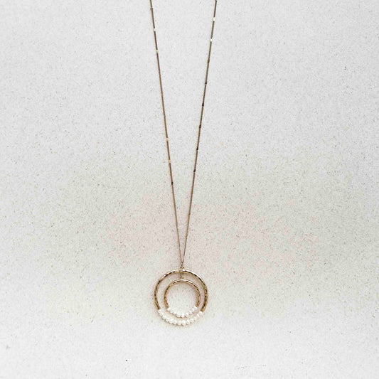 Collar Largo Dorado Dije Doble Circulo Con Tramo Perlas