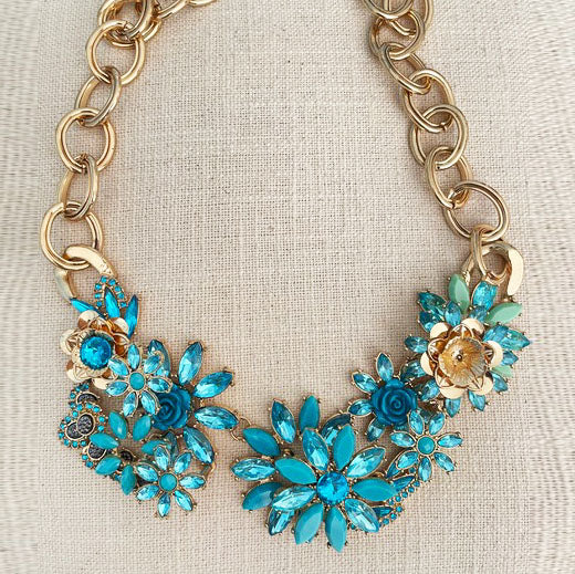 Collar aros flores azules